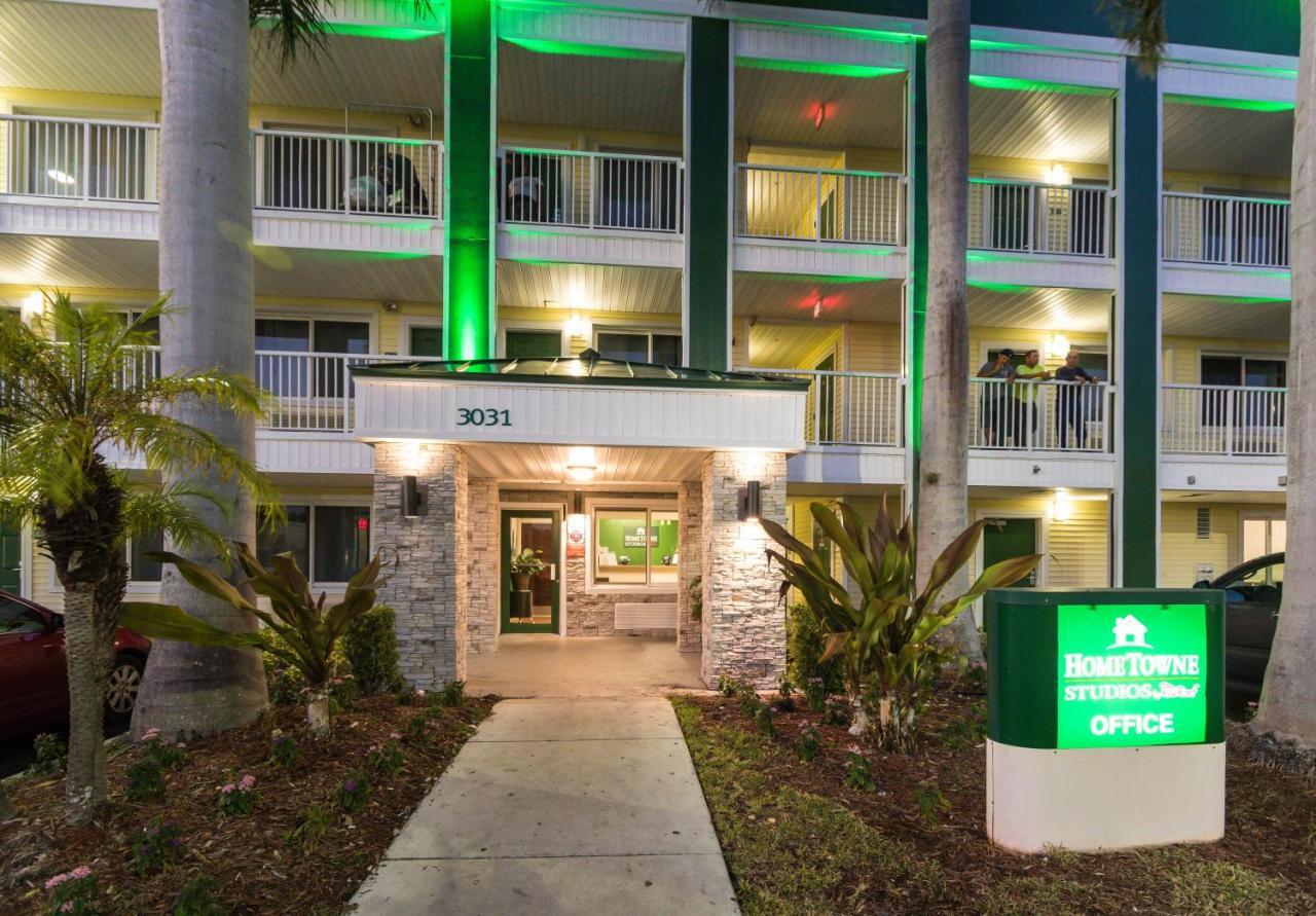 Hometowne Studios By Red Roof Fort Lauderdale Exterior photo