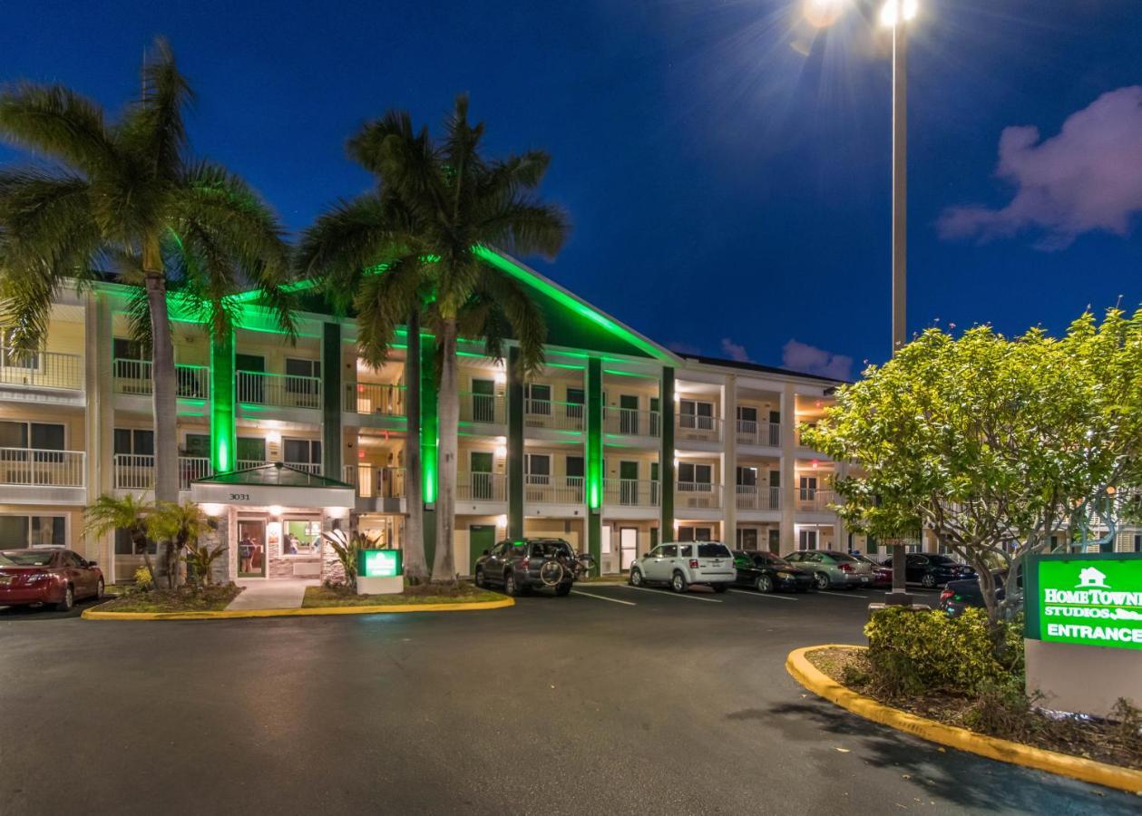 Hometowne Studios By Red Roof Fort Lauderdale Exterior photo