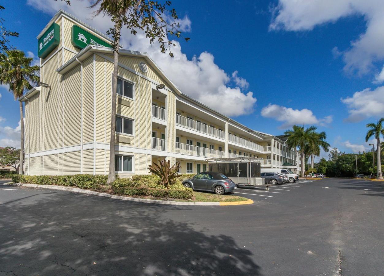 Hometowne Studios By Red Roof Fort Lauderdale Exterior photo